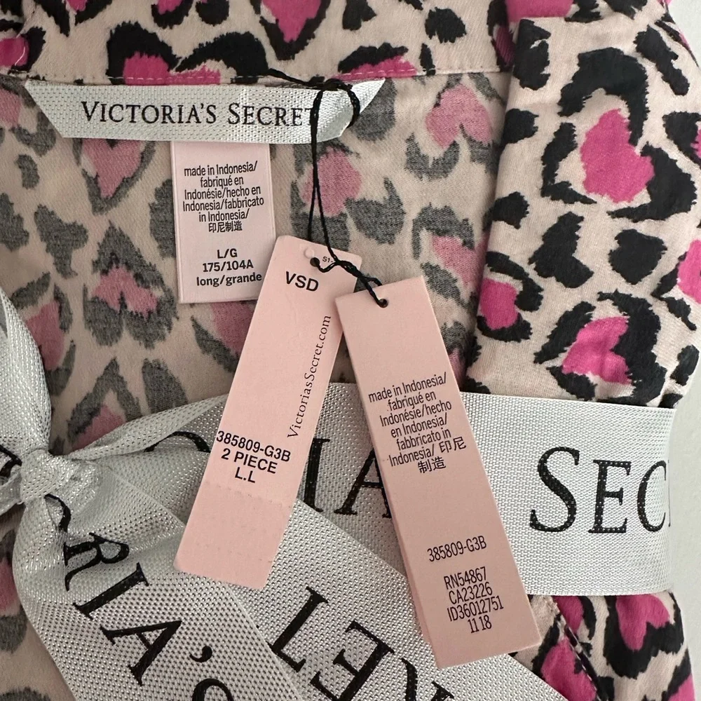 NWT Victoria's Secret Pink and Black Leopard Heart Pajama Set - Picture 2 of 6